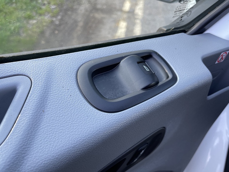 Ford Transit 2.0 350 EcoBlue FWD L2 H3 Euro 6 5dr - U697