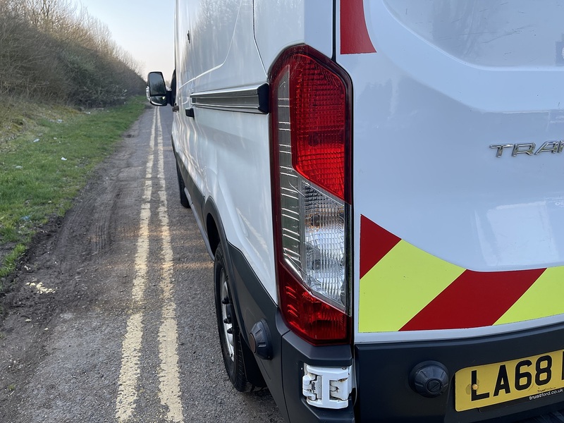 Ford Transit 2.0 350 EcoBlue FWD L2 H3 Euro 6 5dr - U697