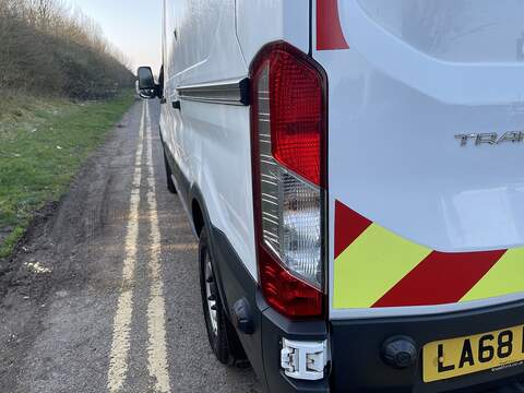 Ford Transit 2.0 350 EcoBlue FWD L2 H3 Euro 6 5dr - U697