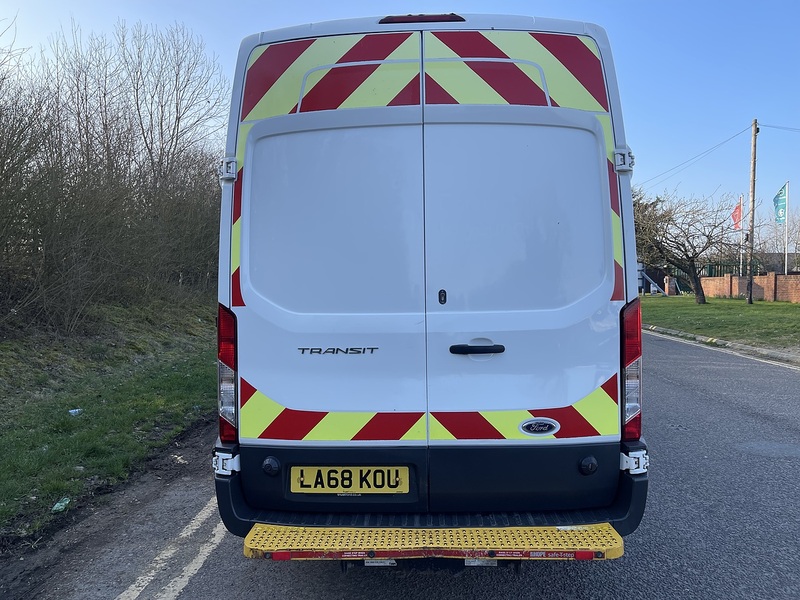 Ford Transit 2.0 350 EcoBlue FWD L2 H3 Euro 6 5dr - U697