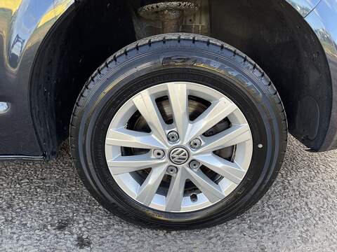 Volkswagen Transporter 2.0 TDI T30 BlueMotion Tech Highline FWD LWB Euro 6 (s/s) 5dr - U699