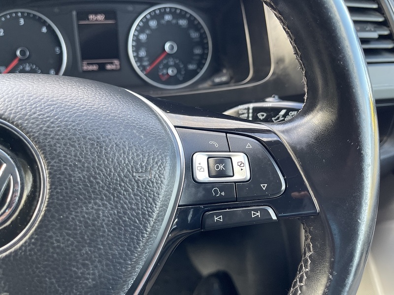 Volkswagen Transporter 2.0 TDI T30 BlueMotion Tech Highline FWD LWB Euro 6 (s/s) 5dr - U699