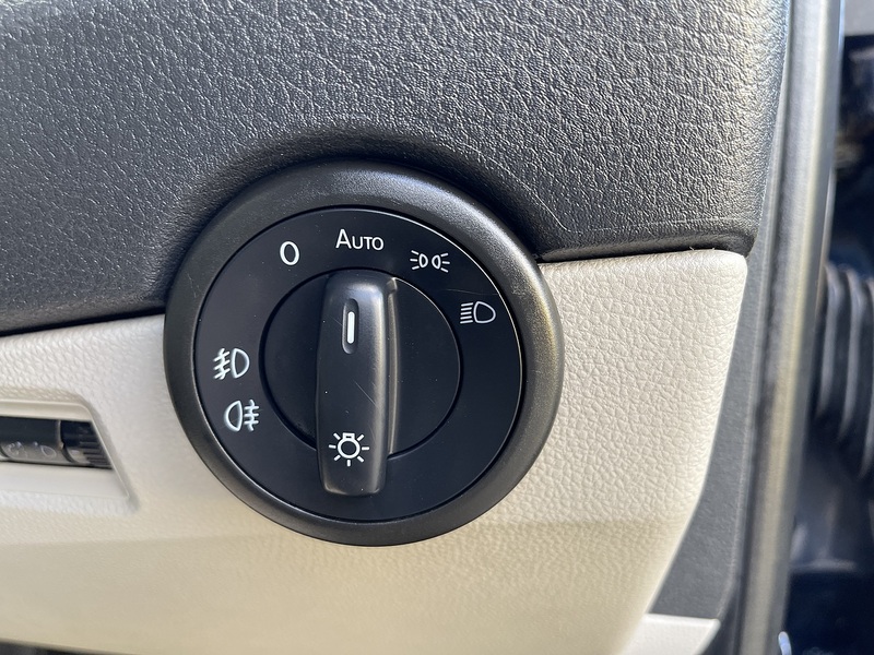 Volkswagen Transporter 2.0 TDI T30 BlueMotion Tech Highline FWD LWB Euro 6 (s/s) 5dr - U699