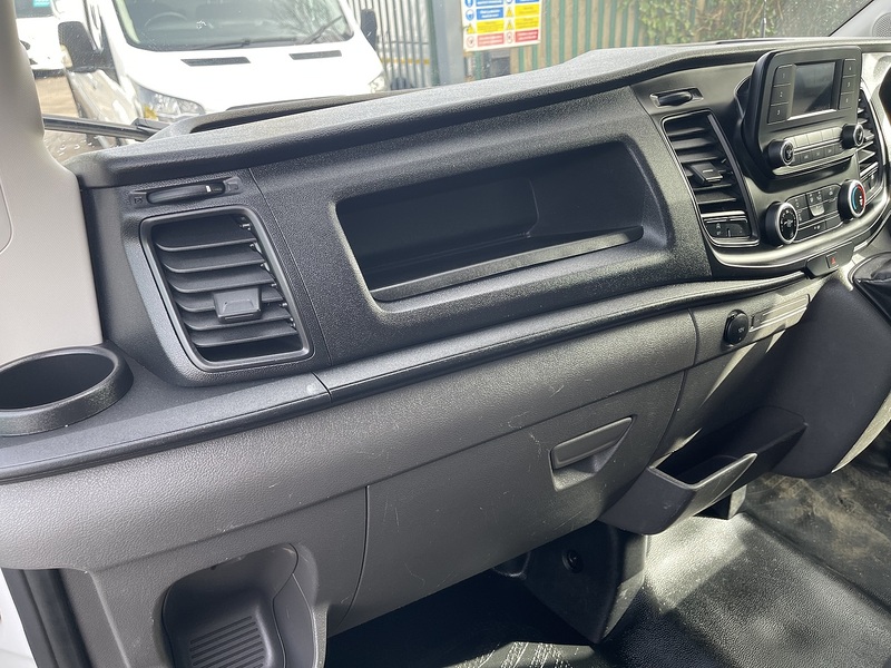 Ford Transit 2.0 350 EcoBlue HD Leader Luton 3dr Diesel Manual RWD L3 Euro 6 (s/s) (165 ps) - U701