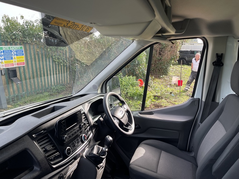 Ford Transit 2.0 350 EcoBlue HD Leader Luton 3dr Diesel Manual RWD L3 Euro 6 (s/s) (165 ps) - U701