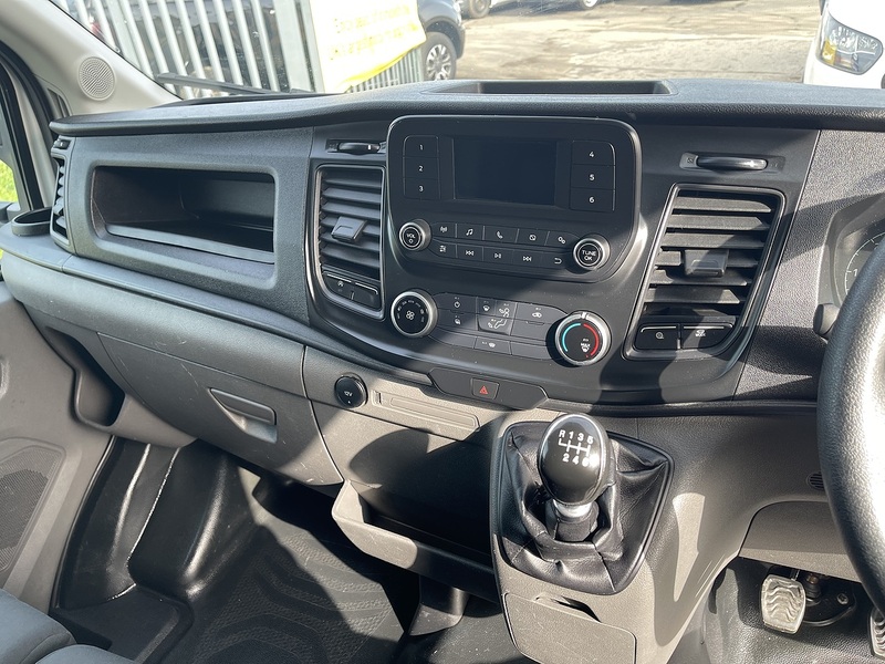 Ford Transit 2.0 350 EcoBlue HD Leader Luton 3dr Diesel Manual RWD L3 Euro 6 (s/s) (165 ps) - U701