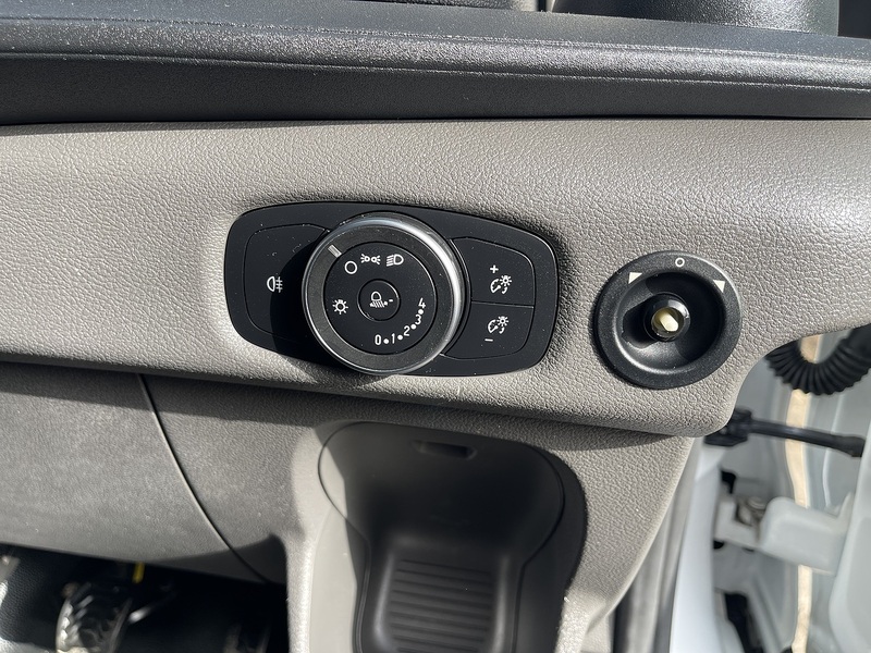 Ford Transit 2.0 350 EcoBlue HD Leader Luton 3dr Diesel Manual RWD L3 Euro 6 (s/s) (165 ps) - U701