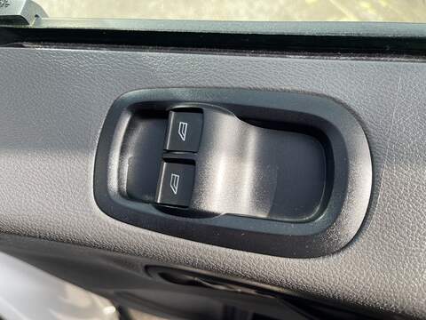 Ford Transit 2.0 350 EcoBlue HD Leader Luton 3dr Diesel Manual RWD L3 Euro 6 (s/s) (165 ps) - U701