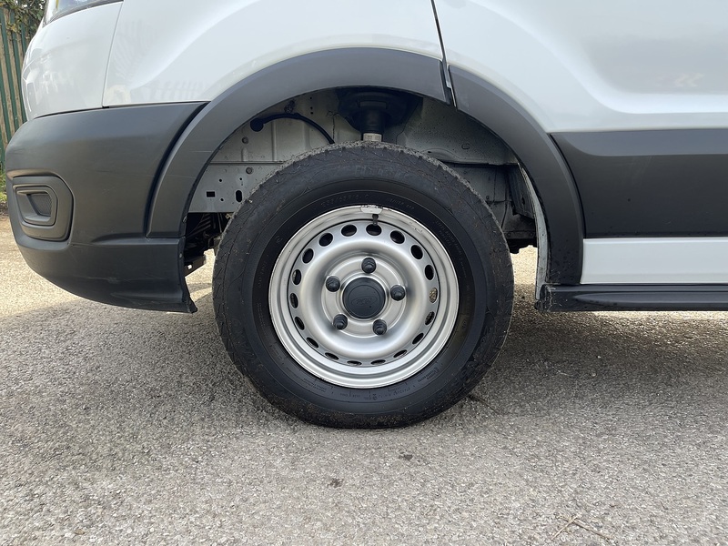 Ford Transit 2.0 350 EcoBlue HD Leader Luton 3dr Diesel Manual RWD L3 Euro 6 (s/s) (165 ps) - U701