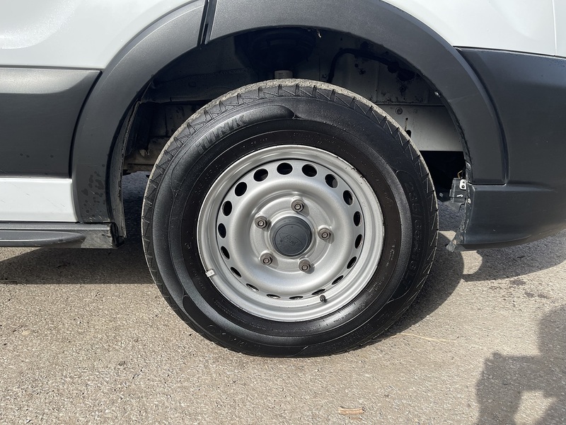 Ford Transit 2.0 350 EcoBlue HD Leader Luton 3dr Diesel Manual RWD L3 Euro 6 (s/s) (165 ps) - U701