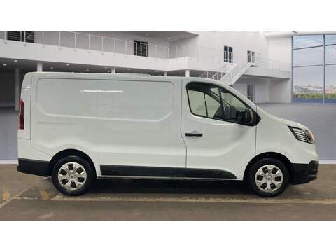 Renault Trafic 2.0 dCi Blue SL28 Business+ L1 H1 Euro 6 (s/s) 5dr - U702