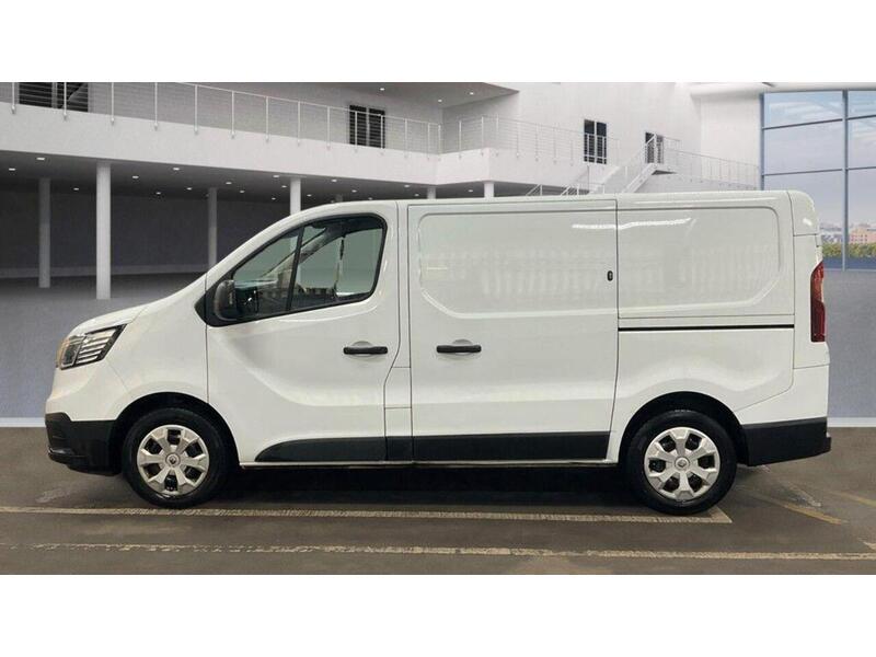 Renault Trafic 2.0 dCi Blue SL28 Business+ L1 H1 Euro 6 (s/s) 5dr - U702
