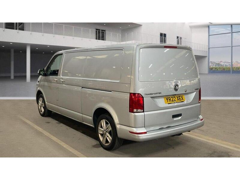 Volkswagen Transporter 2.0 TDI T32 Highline 4Motion LWB High Roof Euro 6 (s/s) 5dr - U706