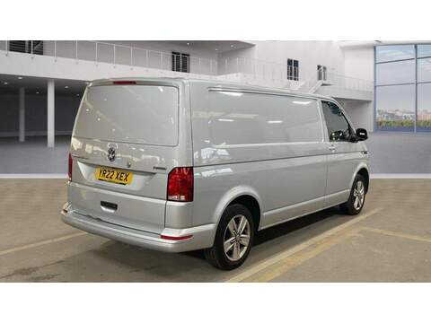 Volkswagen Transporter 2.0 TDI T32 Highline 4Motion LWB High Roof Euro 6 (s/s) 5dr - U706