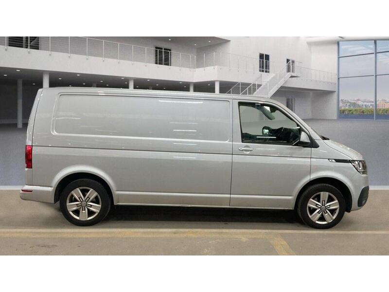 Volkswagen Transporter 2.0 TDI T32 Highline 4Motion LWB High Roof Euro 6 (s/s) 5dr - U706