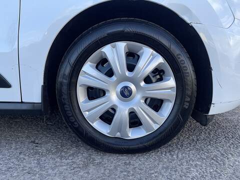 Ford Transit Connect 1.5 220 EcoBlue Trend Auto L1 Euro 6 (s/s) 5dr - U709