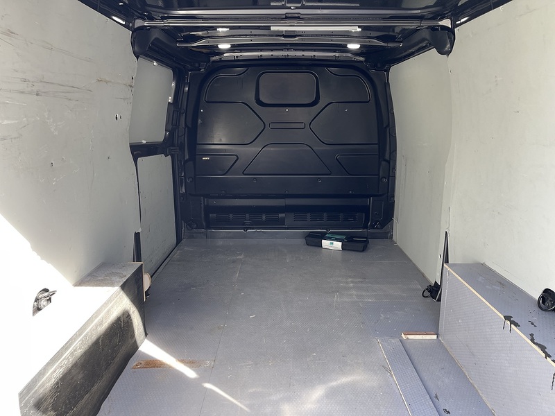 Ford Transit Custom 2.0 300 EcoBlue Limited L2 H1 Euro 6 (s/s) 5dr - U710