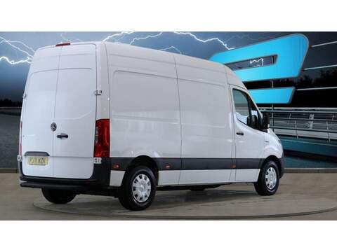 Mercedes-Benz eSprinter 55kWh Progressive Auto FWD L2 H2 5dr 20kW Charger - U712