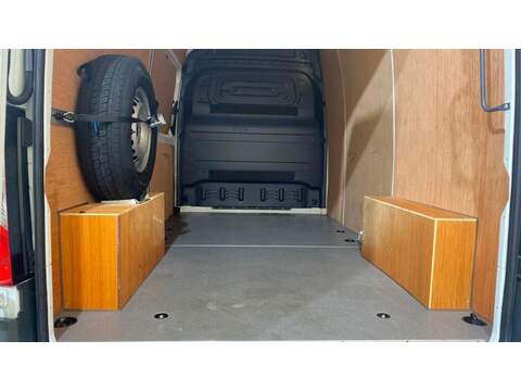 Mercedes-Benz eSprinter 55kWh Progressive Auto FWD L2 H2 5dr 20kW Charger - U712