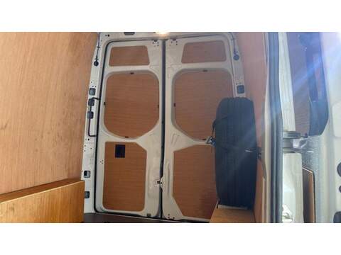 Mercedes-Benz eSprinter 55kWh Progressive Auto FWD L2 H2 5dr 20kW Charger - U712