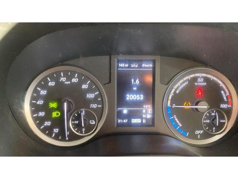 Mercedes-Benz eVito 116 e 66kWh Progressive Auto FWD L2 6dr (LWB) - U714