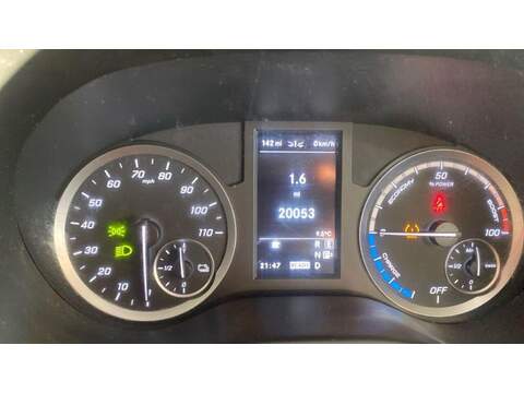 Mercedes-Benz eVito 116 e 66kWh Progressive Auto FWD L2 6dr (LWB) - U714