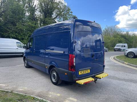 Mercedes-Benz Sprinter 2.0 315 CDI Progressive RWD L2 H2 Euro 6 (s/s) 5dr - U715