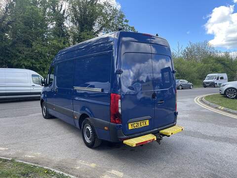 Mercedes-Benz Sprinter 2.0 315 CDI Progressive RWD L2 H2 Euro 6 (s/s) 5dr - U715