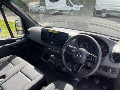 Mercedes-Benz Sprinter 2.0 315 CDI Progressive RWD L2 H2 Euro 6 (s/s) 5dr - U715