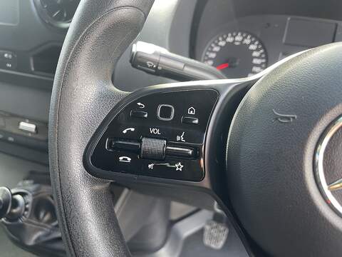 Mercedes-Benz Sprinter 2.0 315 CDI Progressive RWD L2 H2 Euro 6 (s/s) 5dr - U715