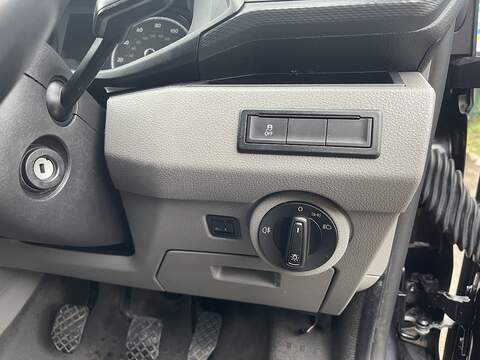 Volkswagen Transporter 2.0 TDI T28 Startline FWD SWB Euro 6 (s/s) 5dr - U717