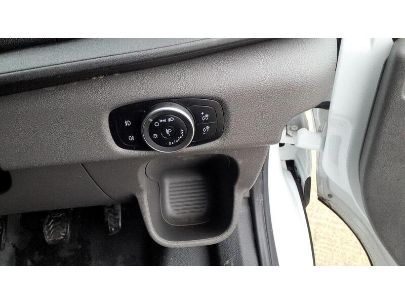 Ford Transit 2.0 350 EcoBlue Leader FWD L3 H3 Euro 6 (s/s) 5dr - U720