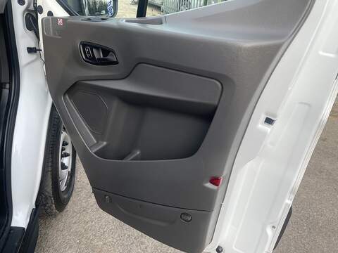Ford Transit 2.0 350 EcoBlue Leader FWD L3 H3 Euro 6 (s/s) 5dr - U720