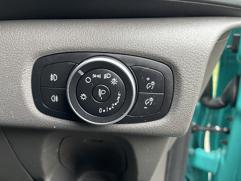 Ford Transit Custom 2.0 320 EcoBlue Trend Auto L1 H2 Euro 6 (s/s) 5dr - U723