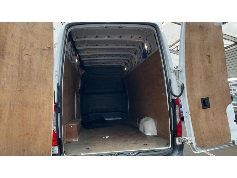Mercedes-Benz Sprinter 2.0 315 CDI Progressive RWD L3 H2 Euro 6 (s/s) 5dr - U734