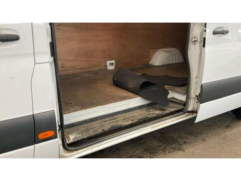 Mercedes-Benz Sprinter 2.0 315 CDI Progressive RWD L3 H2 Euro 6 (s/s) 5dr - U734