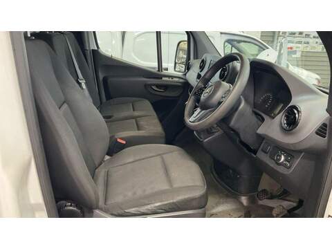 Mercedes-Benz Sprinter 2.0 315 CDI Progressive RWD L3 H2 Euro 6 (s/s) 5dr - U734