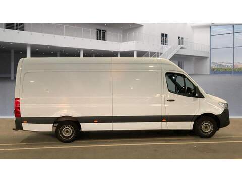 Mercedes-Benz Sprinter 2.0 315 CDI Progressive RWD L3 H2 Euro 6 (s/s) 5dr - U735