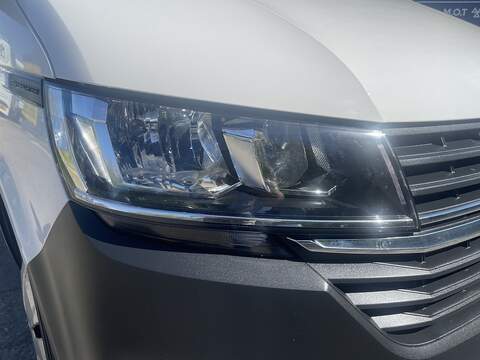 Volkswagen Transporter Transporter Startline Panel Van 1 Manual Diesel - U745