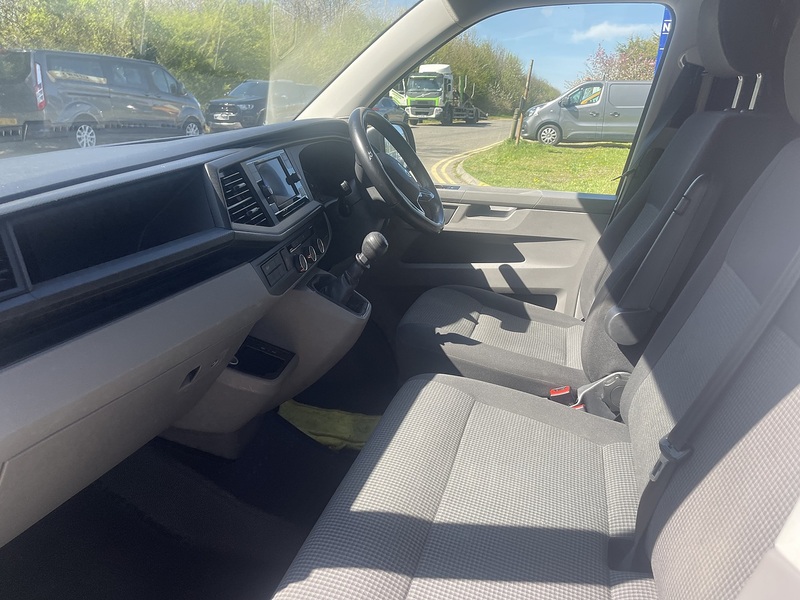 Volkswagen Transporter Transporter Startline Panel Van 1 Manual Diesel - U745