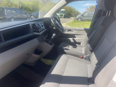 Volkswagen Transporter Transporter Startline Panel Van 1 Manual Diesel - U745