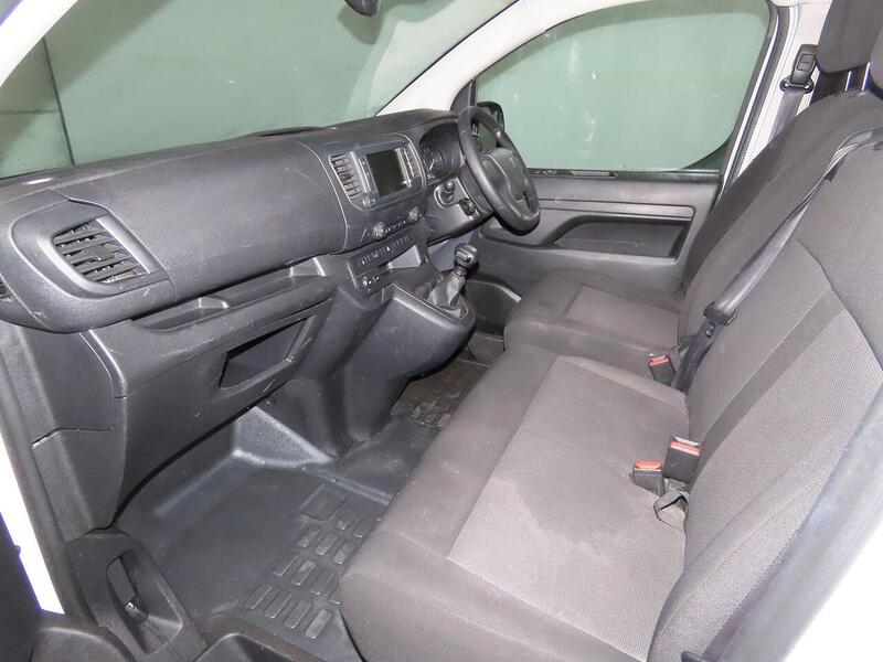 Peugeot Expert 1.5 BlueHDi 1000 Professional Premium + Standard Panel Van MWB Euro 6 (s/s) 6dr - U746