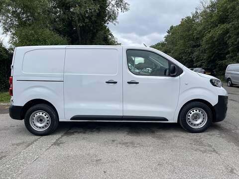 Peugeot Expert 1.5 BlueHDi 1000 Professional Premium + Standard Panel Van MWB Euro 6 (s/s) 6dr - U746
