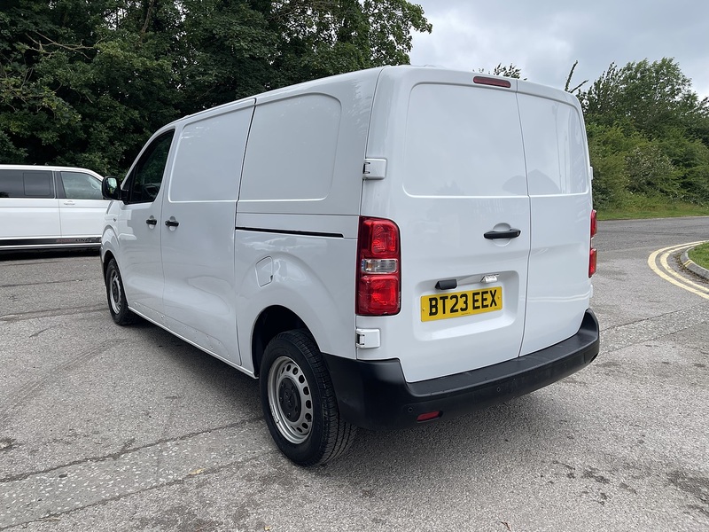 Peugeot Expert 1.5 BlueHDi 1000 Professional Premium + Standard Panel Van MWB Euro 6 (s/s) 6dr - U746