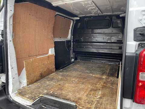 Peugeot Expert 1.5 BlueHDi 1000 Professional Premium + Standard Panel Van MWB Euro 6 (s/s) 6dr - U746