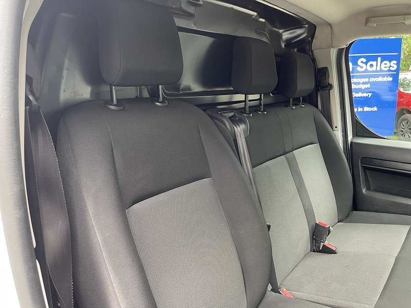 Peugeot Expert 1.5 BlueHDi 1000 Professional Premium + Standard Panel Van MWB Euro 6 (s/s) 6dr - U746