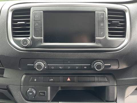 Peugeot Expert 1.5 BlueHDi 1000 Professional Premium + Standard Panel Van MWB Euro 6 (s/s) 6dr - U746