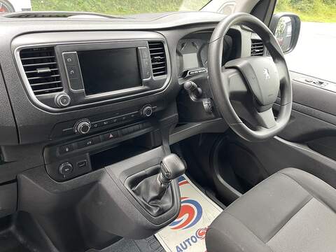 Peugeot Expert 1.5 BlueHDi 1000 Professional Premium + Standard Panel Van MWB Euro 6 (s/s) 6dr - U746