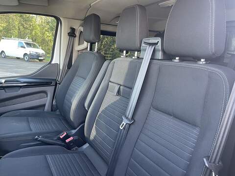 Ford Transit Custom 2.0 320 EcoBlue Limited Crew Van L2 H1 Euro 6 (s/s) 5dr (6 Seat) - U751