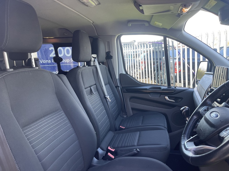 Ford Transit Custom 2.0 320 EcoBlue Limited Crew Van L2 H1 Euro 6 (s/s) 5dr (6 Seat) - U751